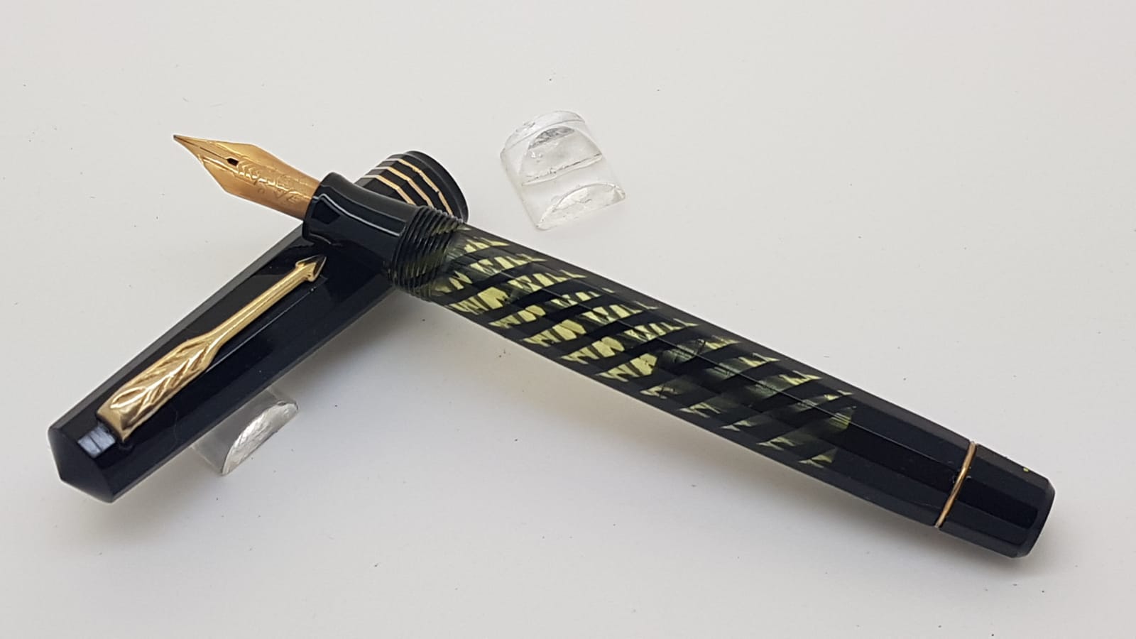 Omas Lucens and Extra Lucens | Tenpen - By Letizia Iacopini